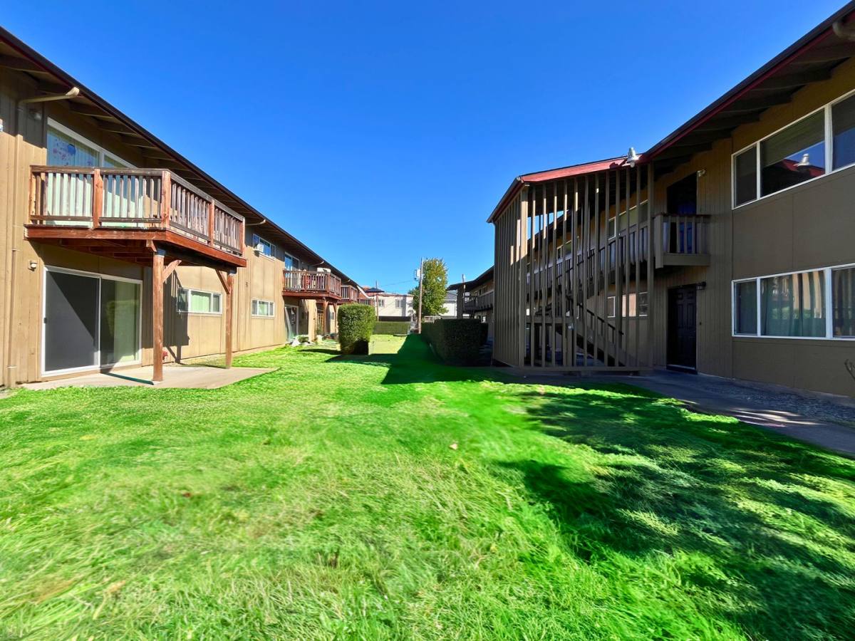 Apartment for rent at 1671 Ferry St, Eugene, OR 97403