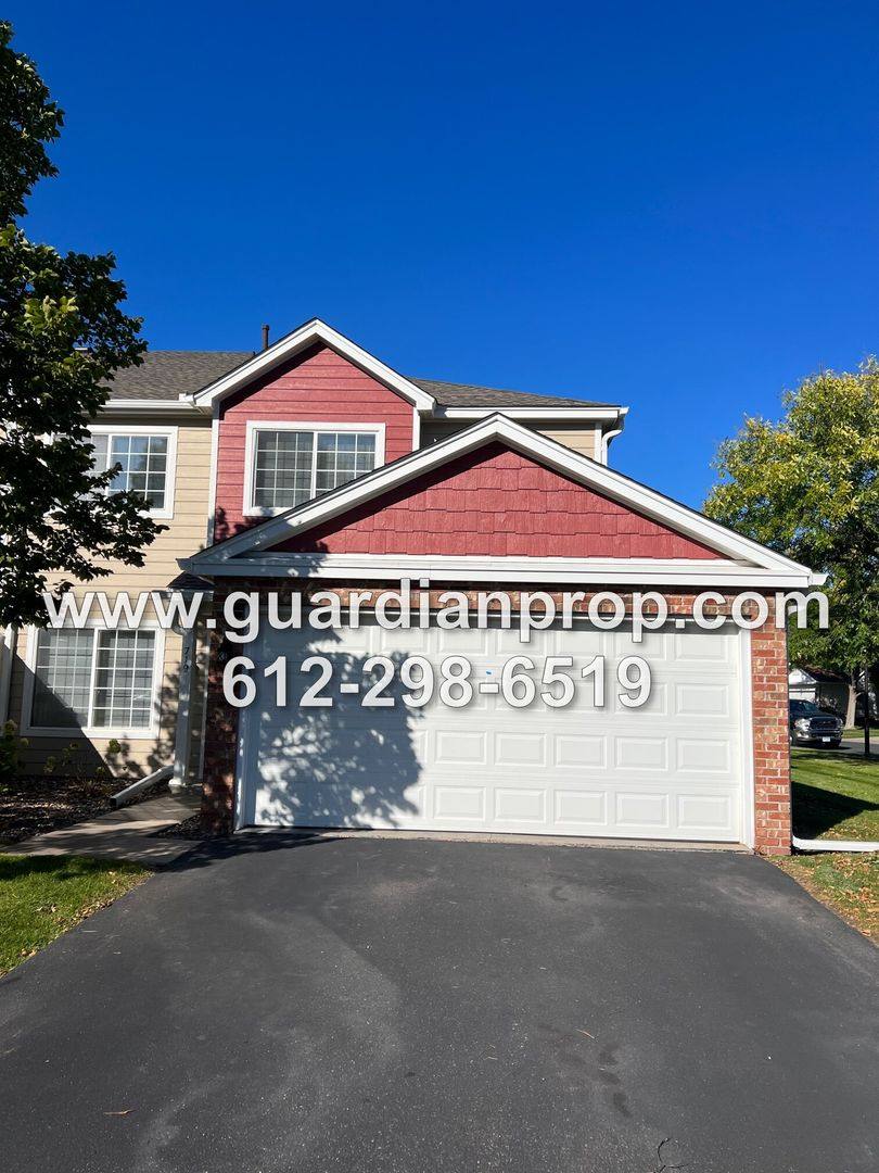 Townhouse for rent at 719 Mariner Way, Saint Paul, MN 55129