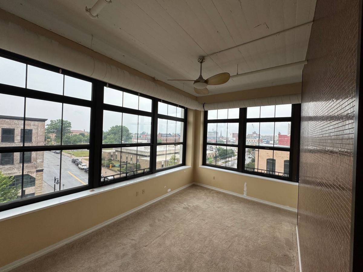 Apartment for rent at 1401 State St #401, Erie, PA 16501