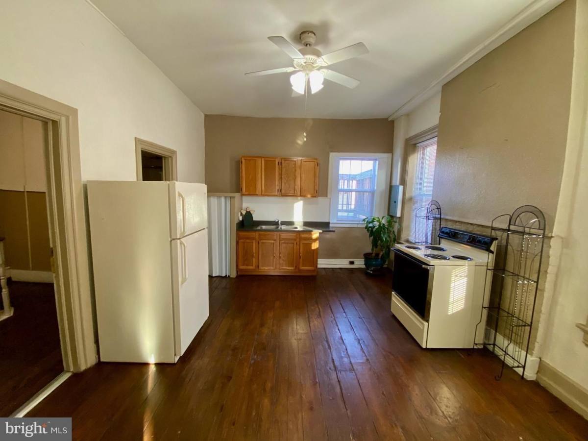 Apartment for rent at 40-42 S Main St, Chambersburg, PA 17202