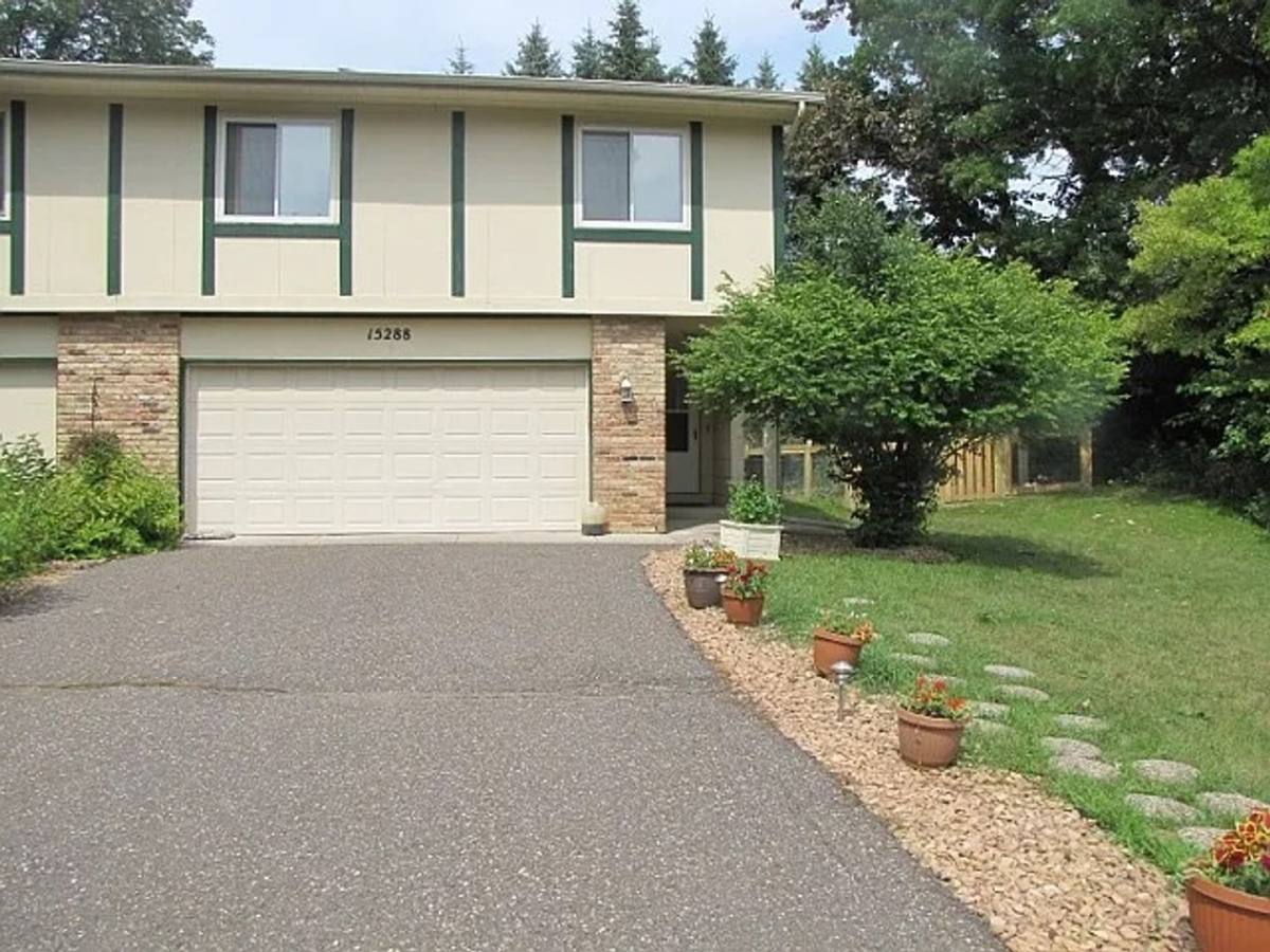 Townhouse for rent at 15288 Trillium Circle, Eden Prairie, MN 55344