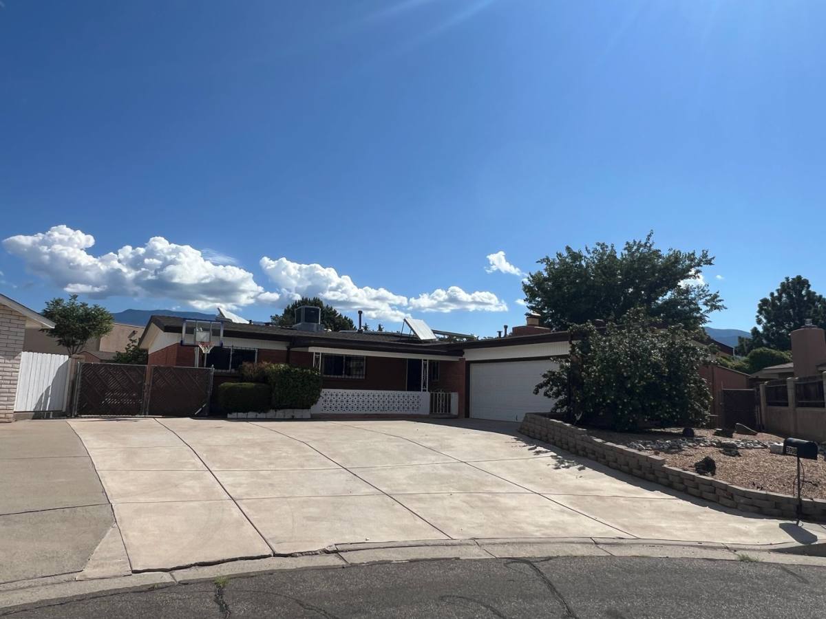 House for rent at 3908 Denise Court NE, Albuquerque, NM 87111