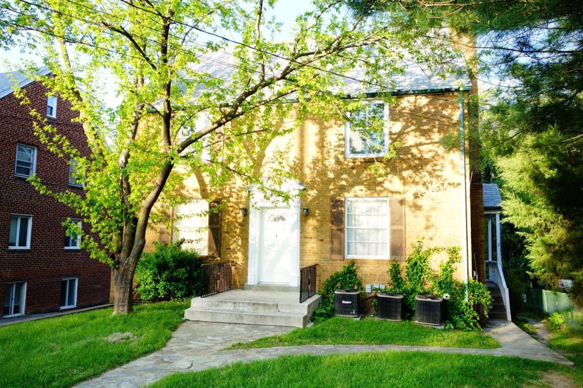 7905 Flower Ave, Takoma Park, MD 20912