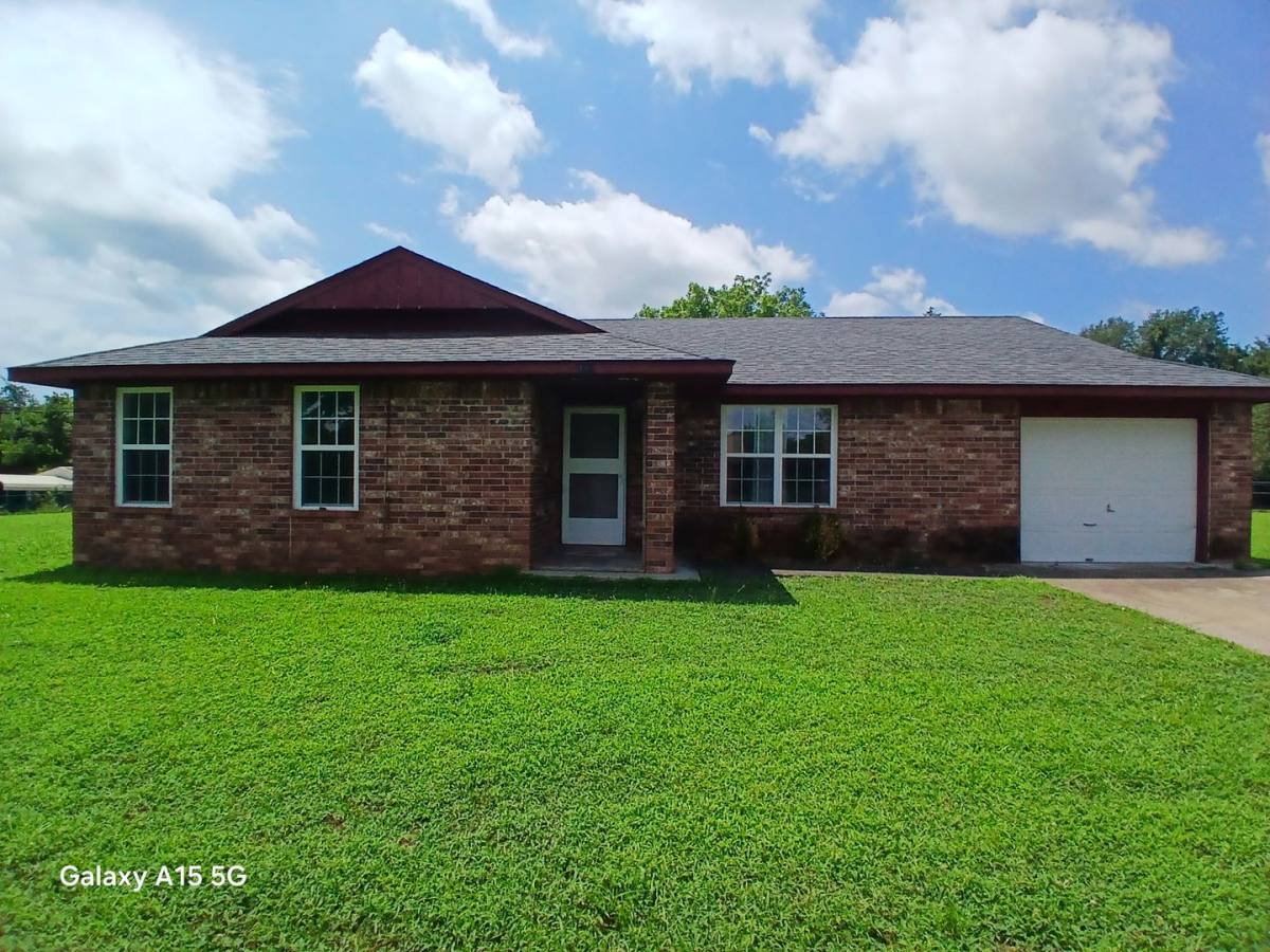 House for rent at 108 Frye St, Tahlequah, OK 74464