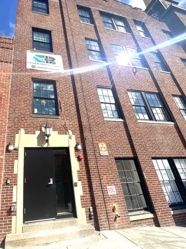 Apartment for rent at 923 S E Ave, Baltimore, MD 21224