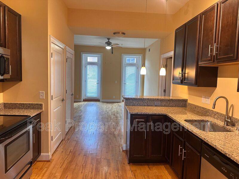 Apartment for rent at 213 E Grace St, Richmond, VA 23219