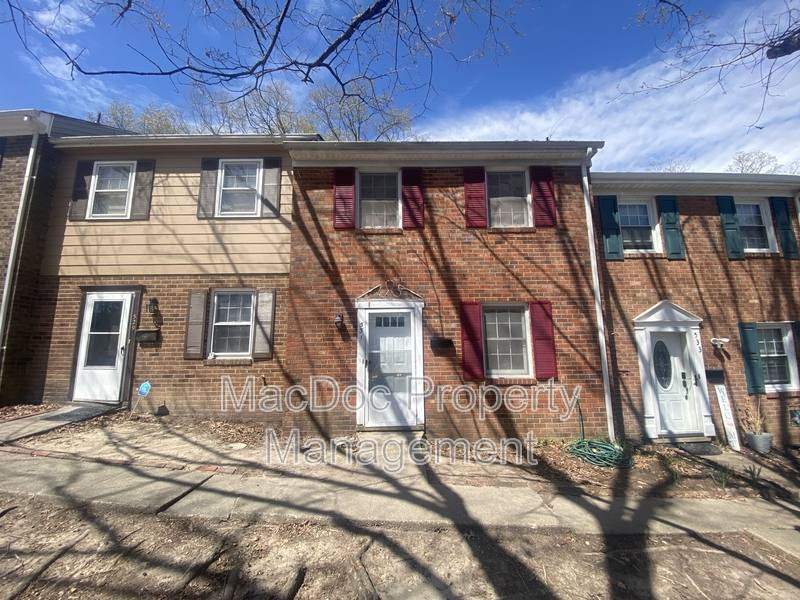 Townhouse for rent at 531 Olde Greenwich Circle, Fredericksburg, VA 22408