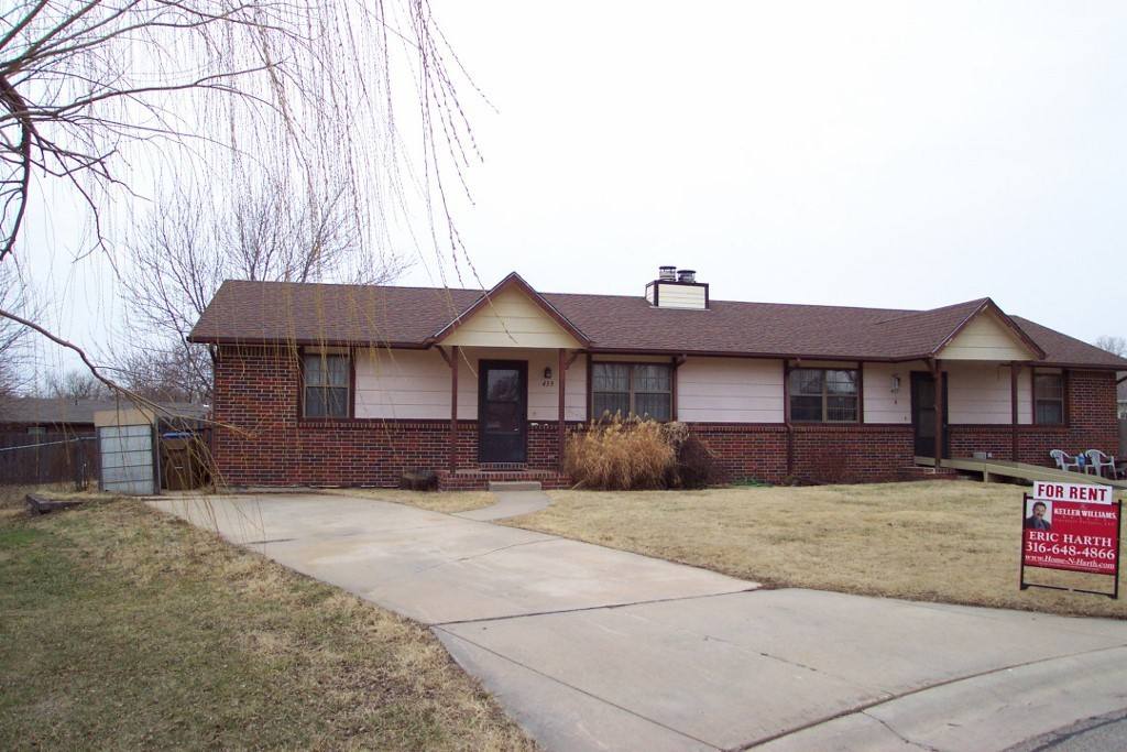 Apartment for rent at 437-439 N Countryside Court, Andover, KS 67002