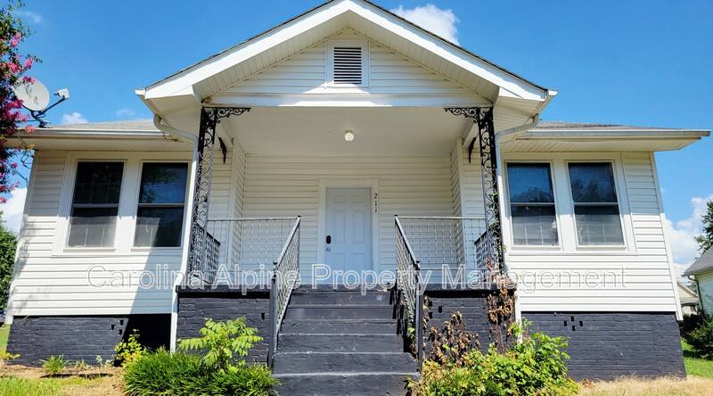 House for rent at 211 River St, High Shoals, NC 28077