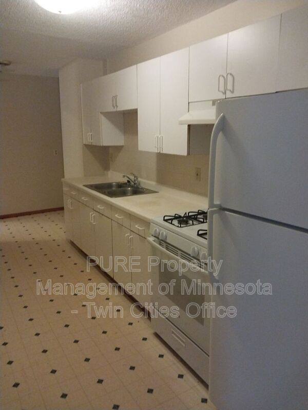 2621 2nd Ave S #4, Minneapolis, MN 55408