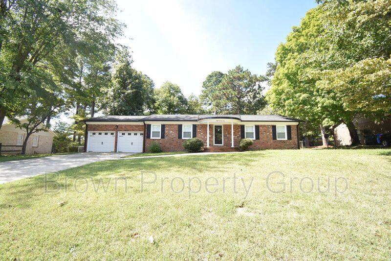 House for rent at 823 Southview Circle, Fayetteville, NC 28311