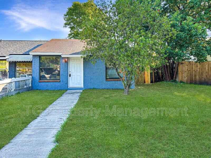 Townhouse for rent at 2664 C Sunrise Village Dr #C D, Orange Park, FL 32065
