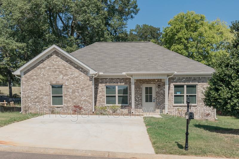 House for rent at 14 Maple Leaf Dr, Lincoln, AL 35096