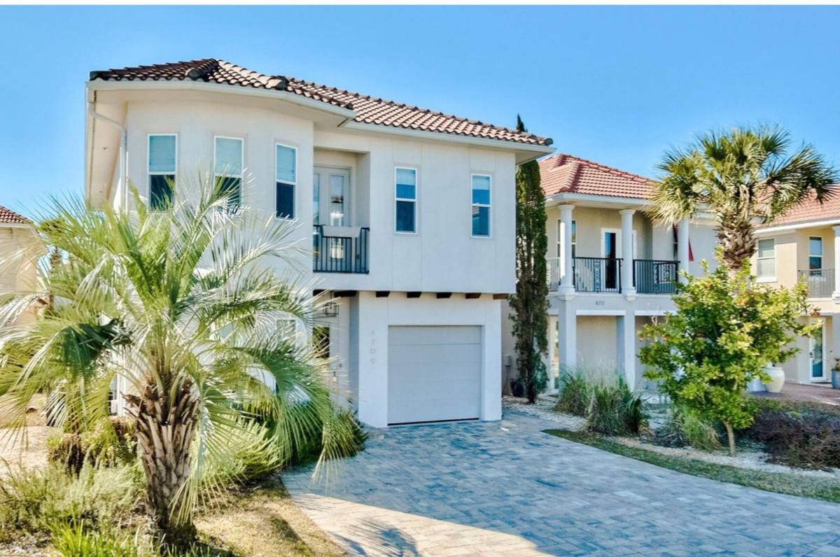 House for rent at 4709 Amhurst Circle, Destin, FL 32541