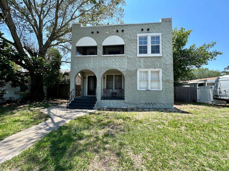 Apartment for rent at 1310 28th St N, Saint Petersburg, FL 33713