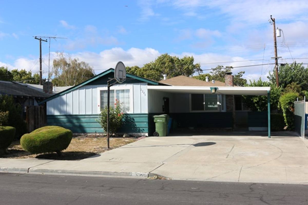 House for rent at 2206 San Rafael Ave, Santa Clara, CA 95051