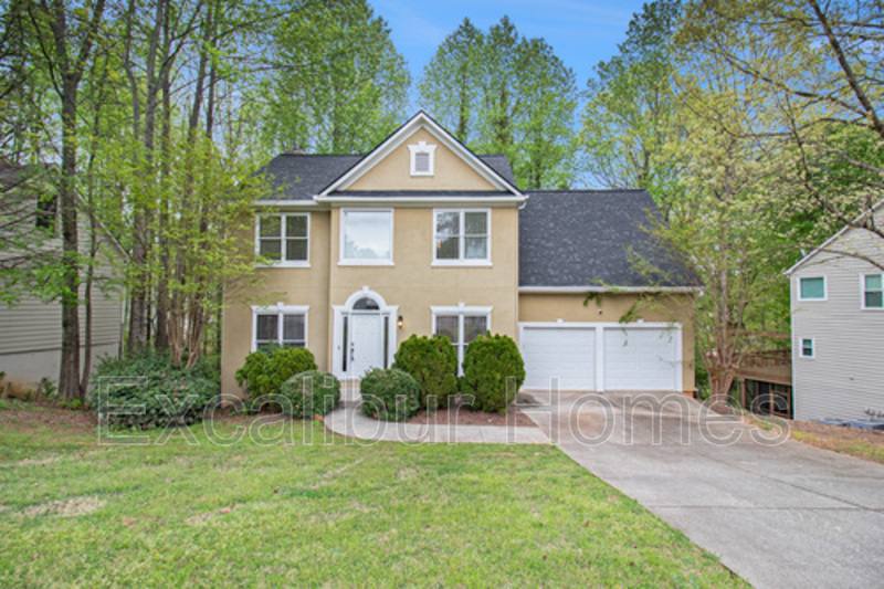 House for rent at 11615 Windbrooke Way, Alpharetta, GA 30005