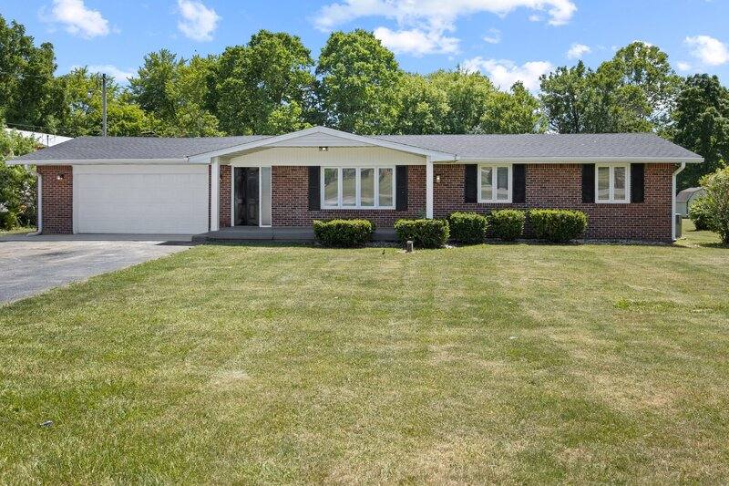 House for rent at 4321 W Whiteland Rd, Bargersville, IN 46106