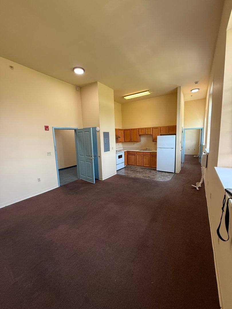 Apartment for rent at 1001 Pennington Rd, Trenton, NJ 08618