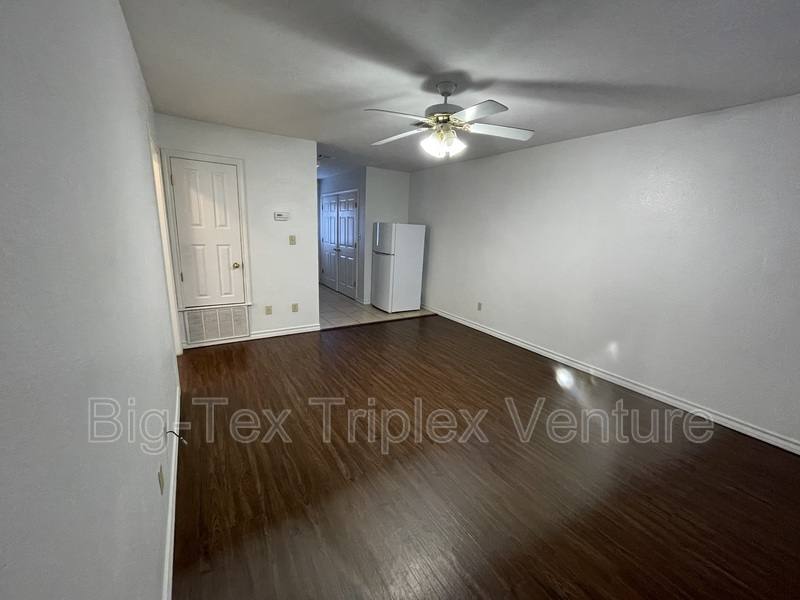 Apartment for rent at 283 N Pecan St, Nash, TX 75569