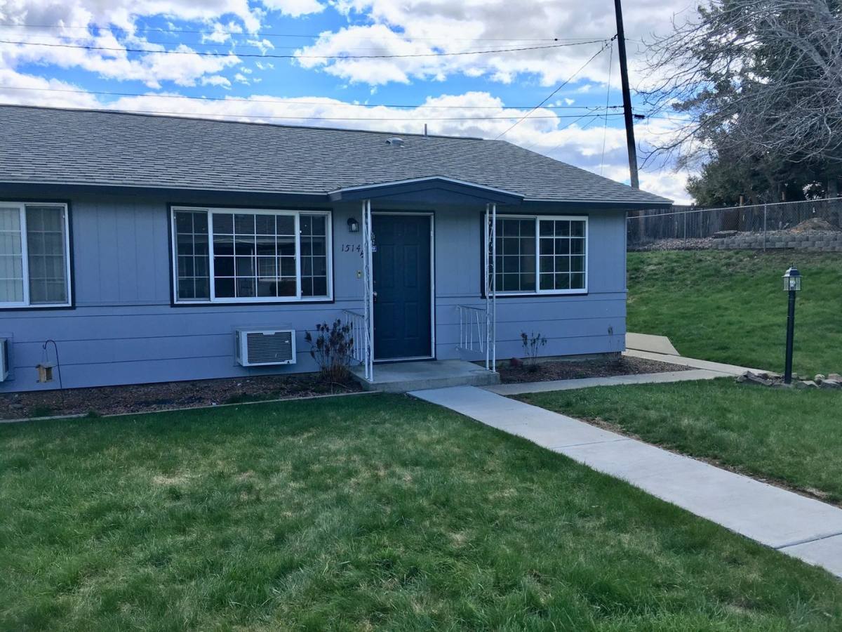1512-14 S 16th Ave, Yakima, WA 98902