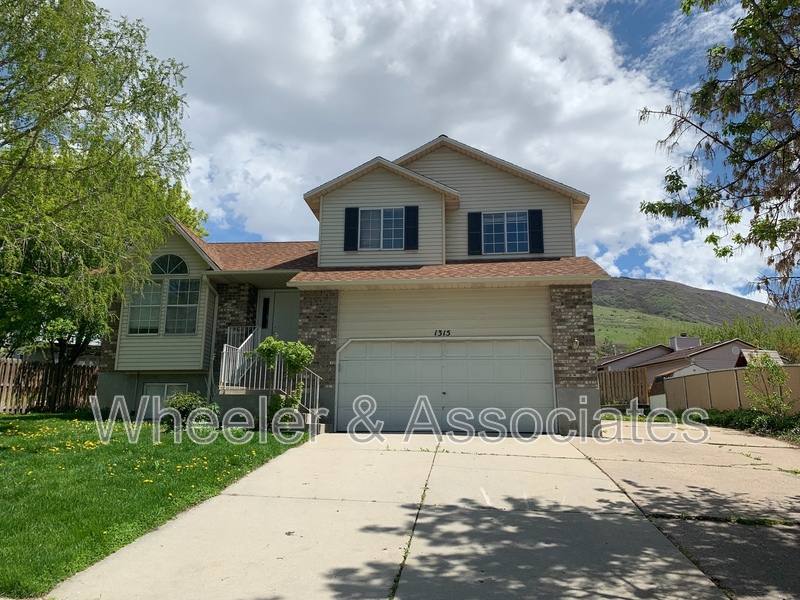House for rent at 1315 Brooke Lane, Farmington, UT 84025