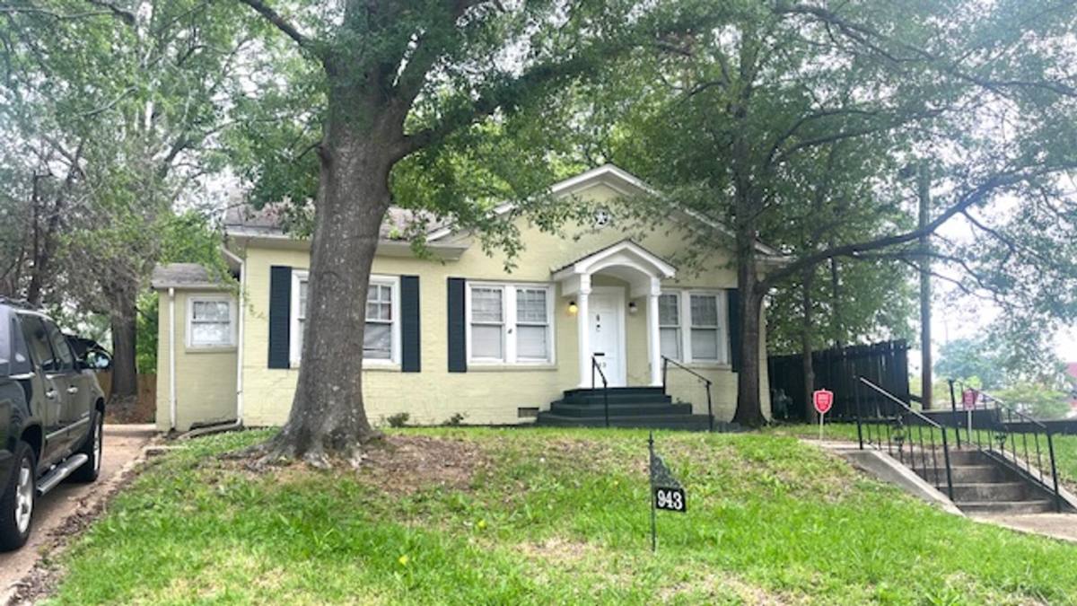 House for rent at 943 Carlisle, Jackson, MS 39202