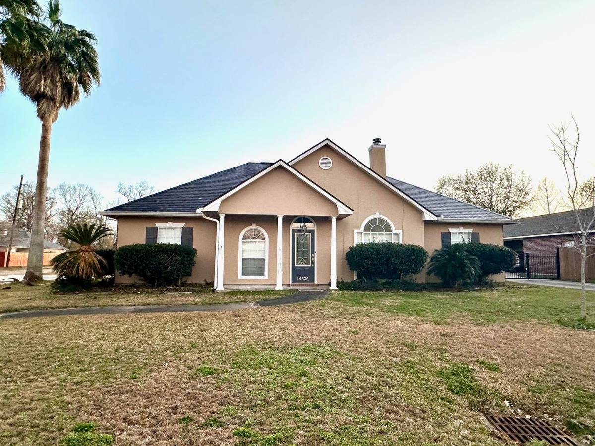 House for rent at 14335 Park Meadow Dr, Prairieville, LA 70769