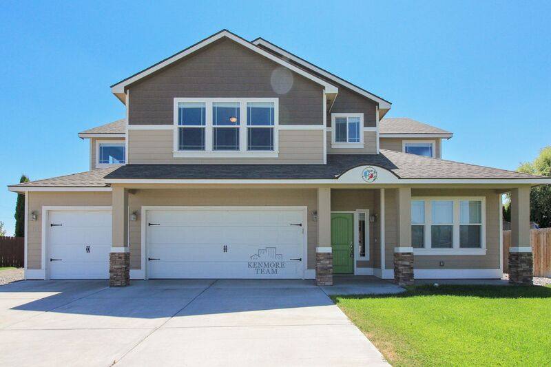 House for rent at 727 Pinnacle Dr, West Richland, WA 99353