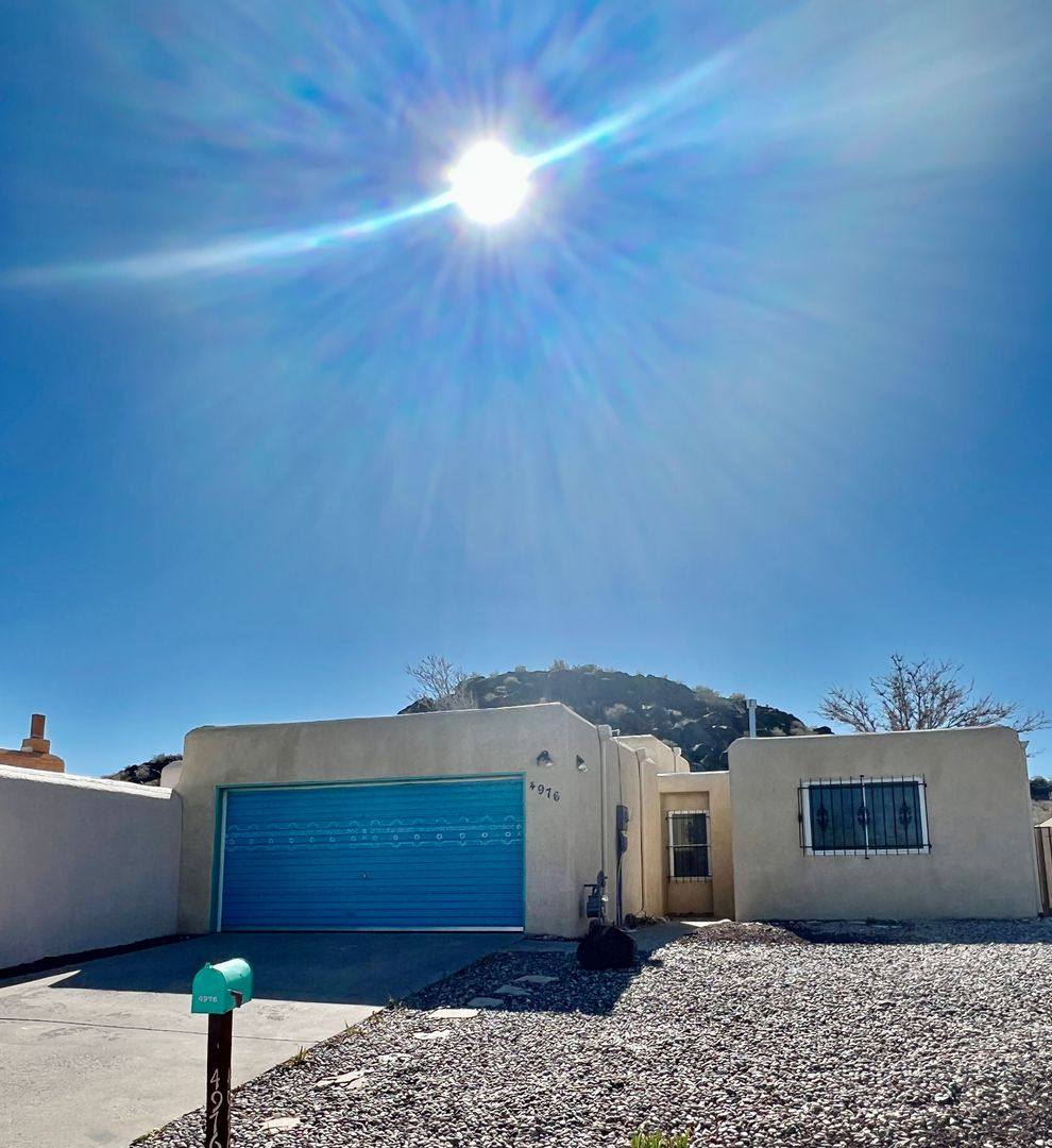 House for rent at 4976 Quail Ridge Dr NW, Albuquerque, NM 87114
