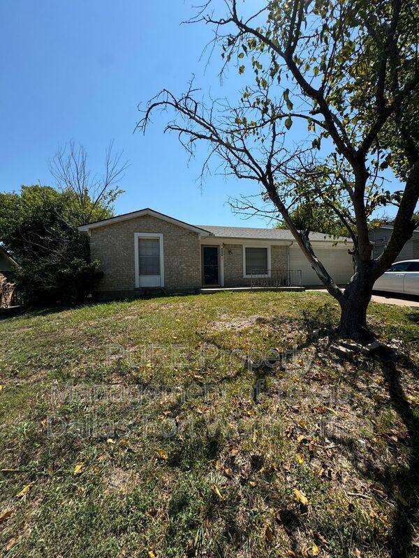House for rent at 4256 Ambrose Dr, Dallas, TX 75241