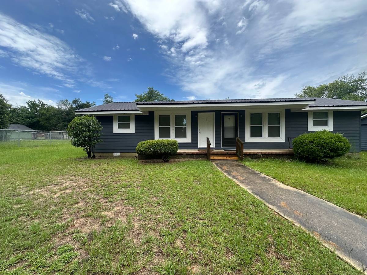 Townhouse for rent at 1103 Gaines Dr, Perry, GA 31069