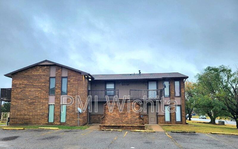 6832 W Par Lane #4, Wichita, KS 67212