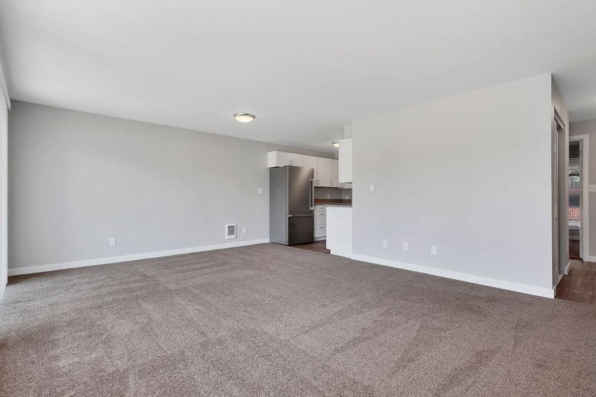 Apartment for rent at 2233 Roosevelt Ave, Enumclaw, WA 98022