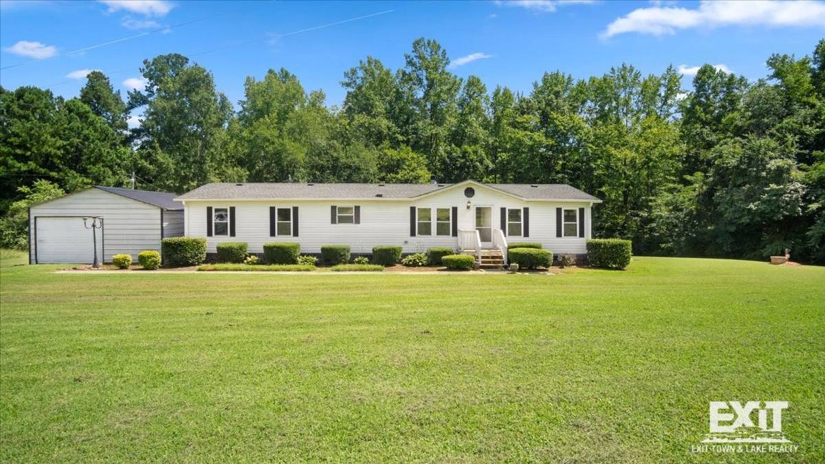 House for rent at 352 Manson Rd, South Hill, VA 23970