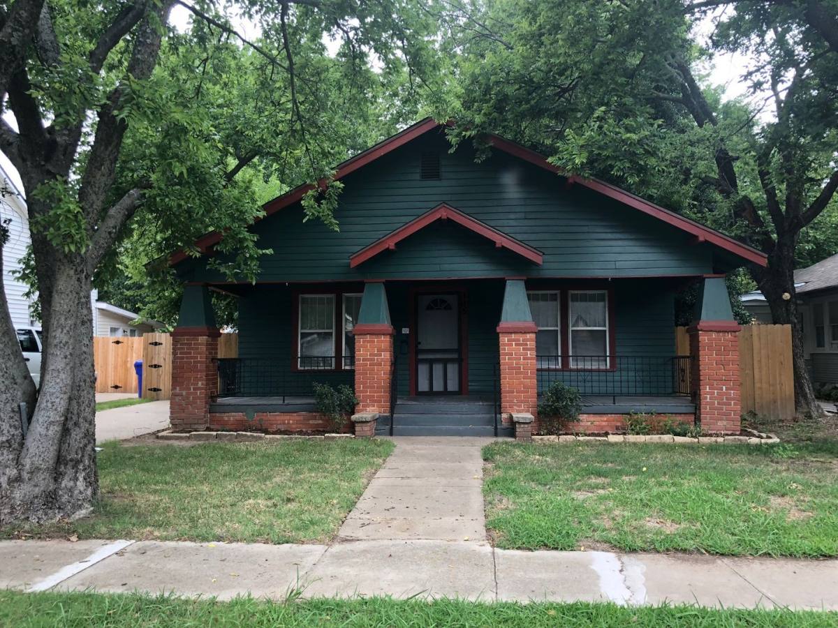 House for rent at 115 Castro St, Norman, OK 73069
