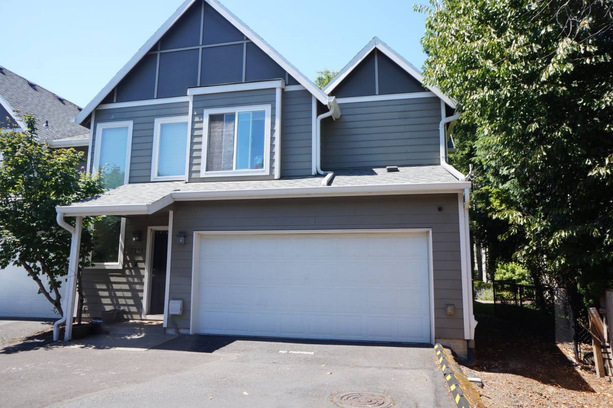 Townhouse for rent at 17203 SW Whitley Way, Beaverton, OR 97006