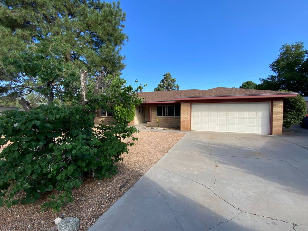House for rent at 3833 San Marcos Place NE, Albuquerque, NM 87111