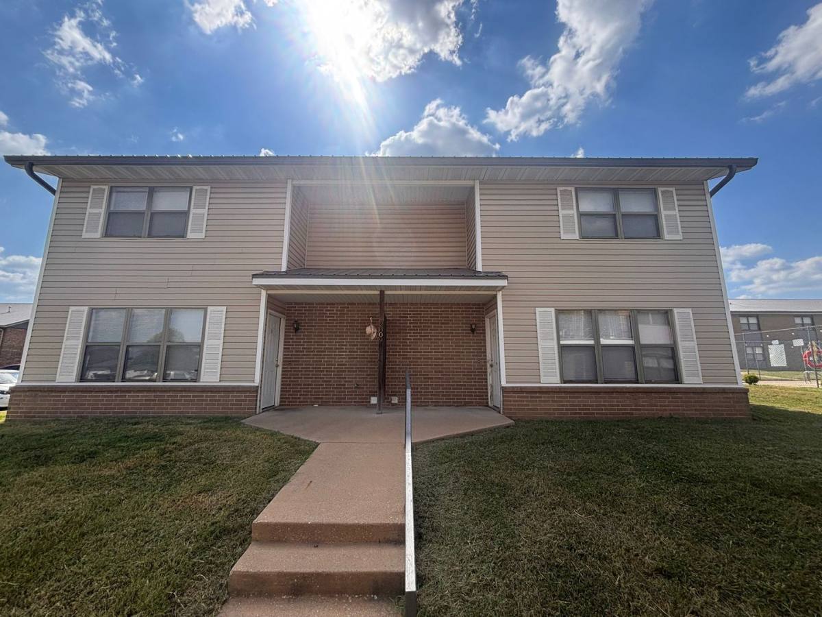 Apartment for rent at 2301 Texas Ave, Joplin, MO 64804