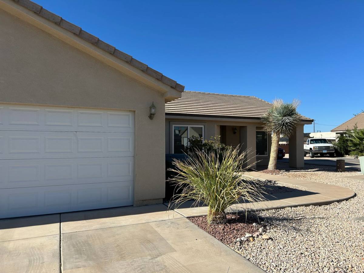 House for rent at 290 Honeysuckle Court, Mesquite, NV 89027