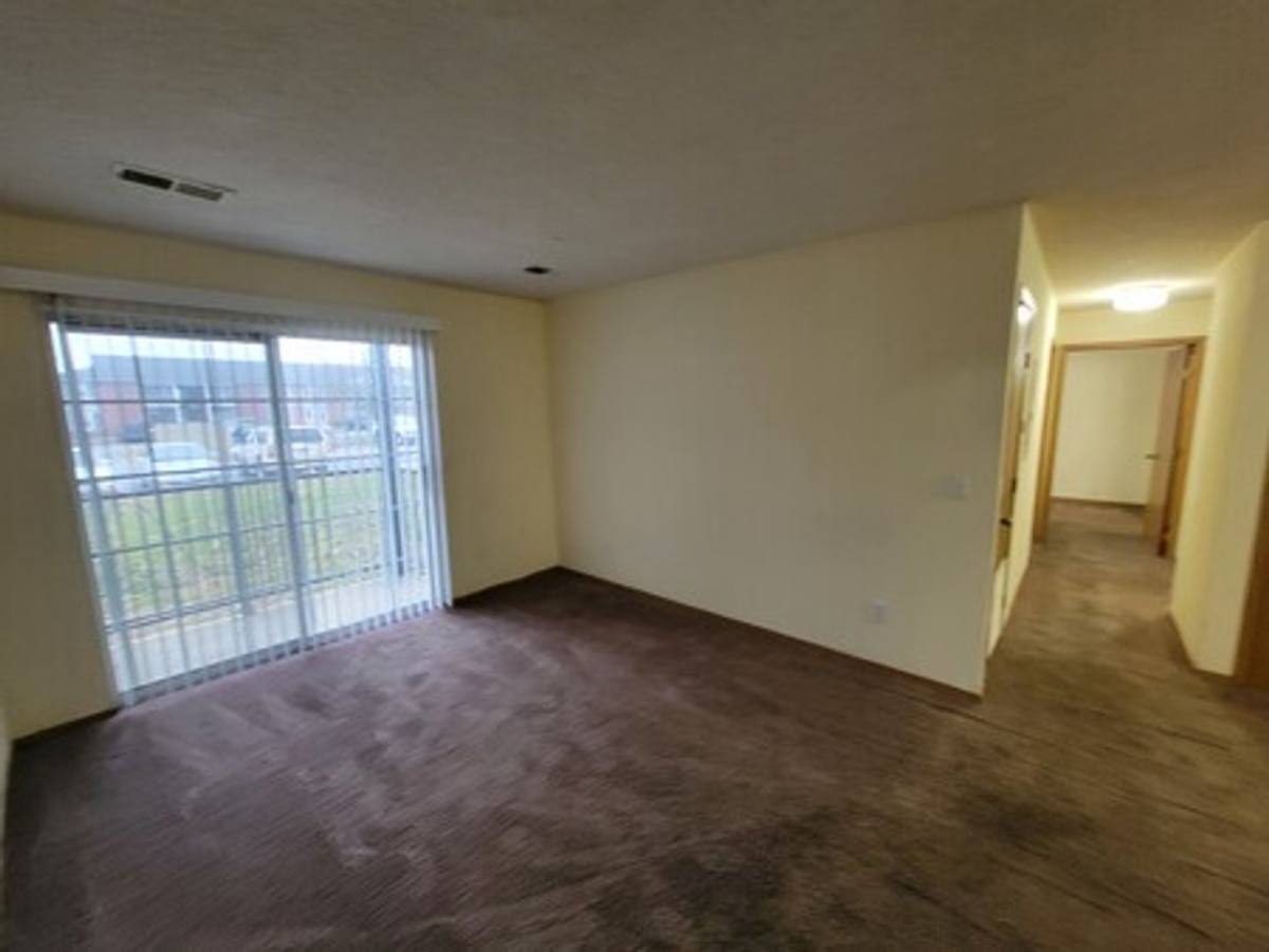 Apartment for rent at 410 Fir Rd, Carthage, MO 64836