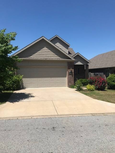 House for rent at 2633 N Miranda Ave, Fayetteville, AR 72703