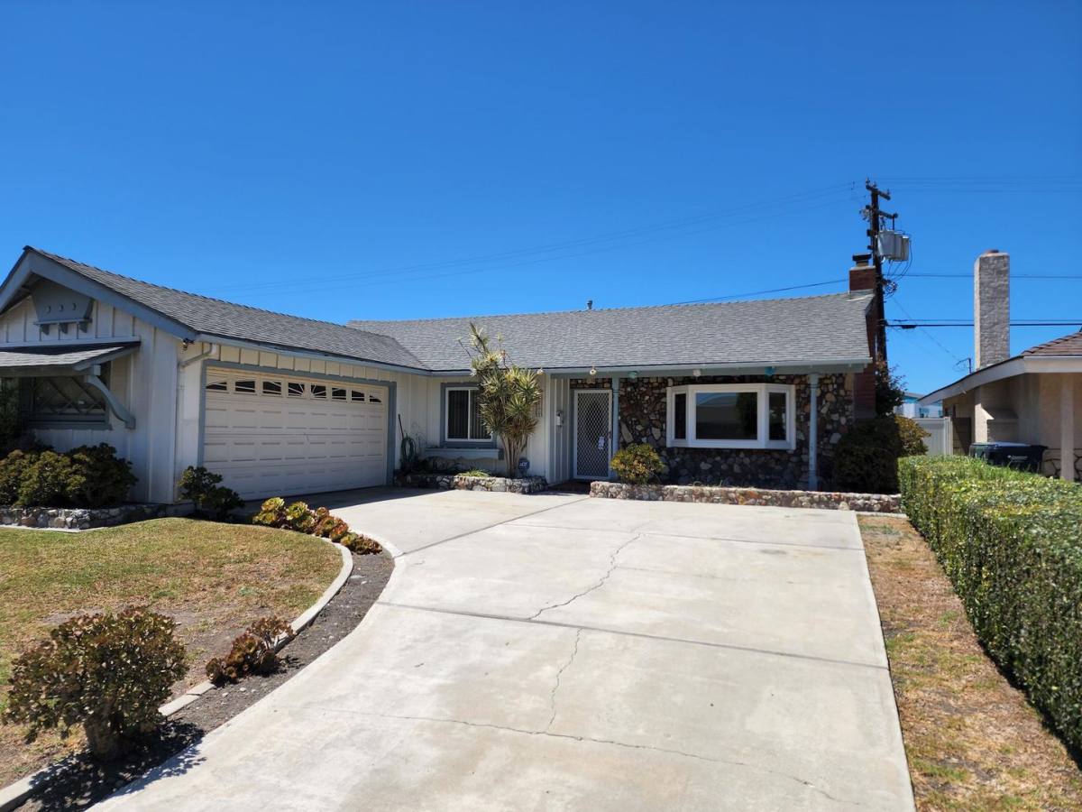 House for rent at 16211 Fantasia Lane, Huntington Beach, CA 92649