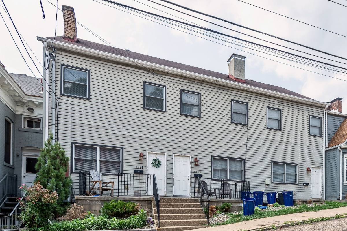 Apartment for rent at 126 - 128 Kearsarge St, Pittsburgh, PA 15211