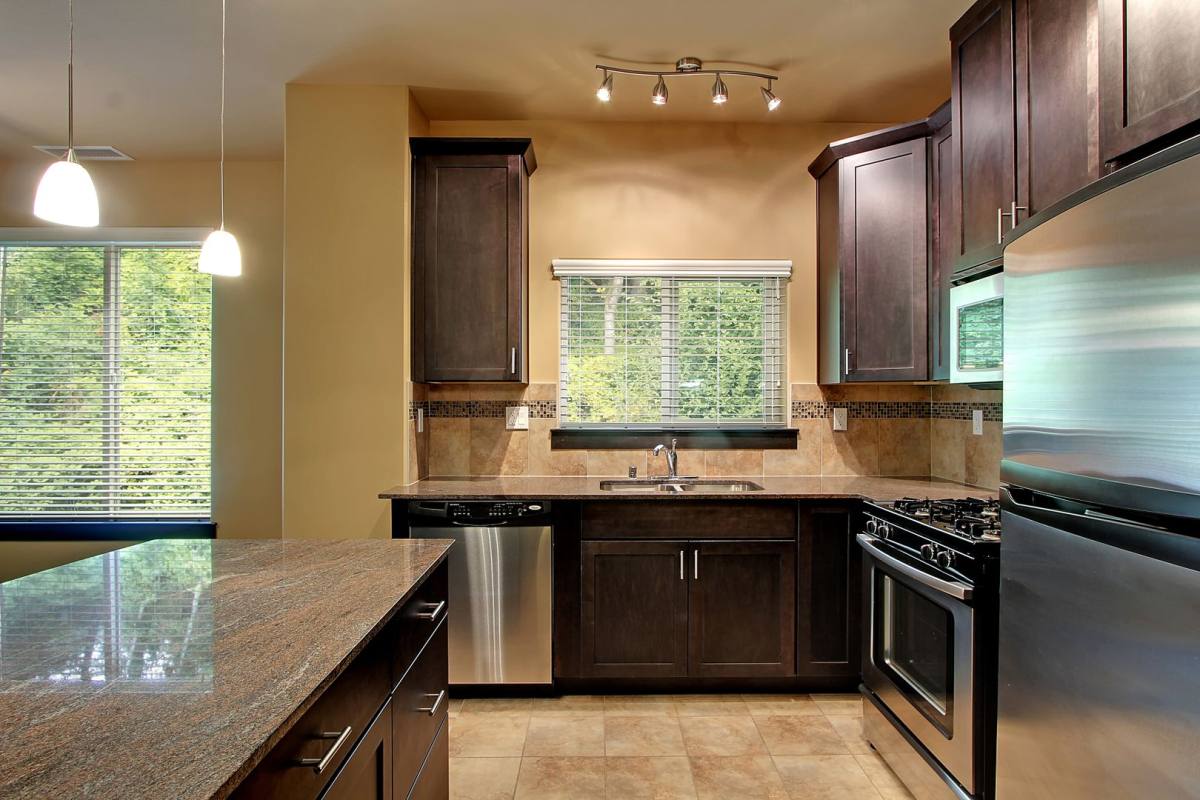 Apartment for rent at 2700 NW Pinecone Dr, Issaquah, WA 98027
