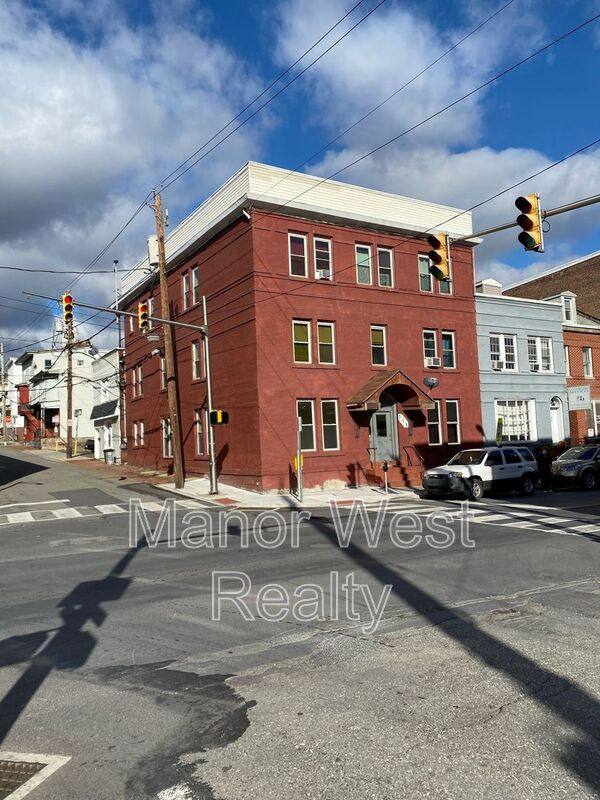 Apartment for rent at 218 W Market St #8, Pottsville, PA 17901