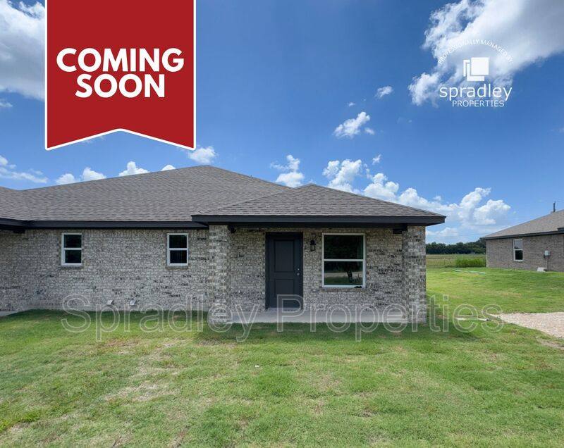 Townhouse for rent at 220 Melissa St, Eddy, TX 76524