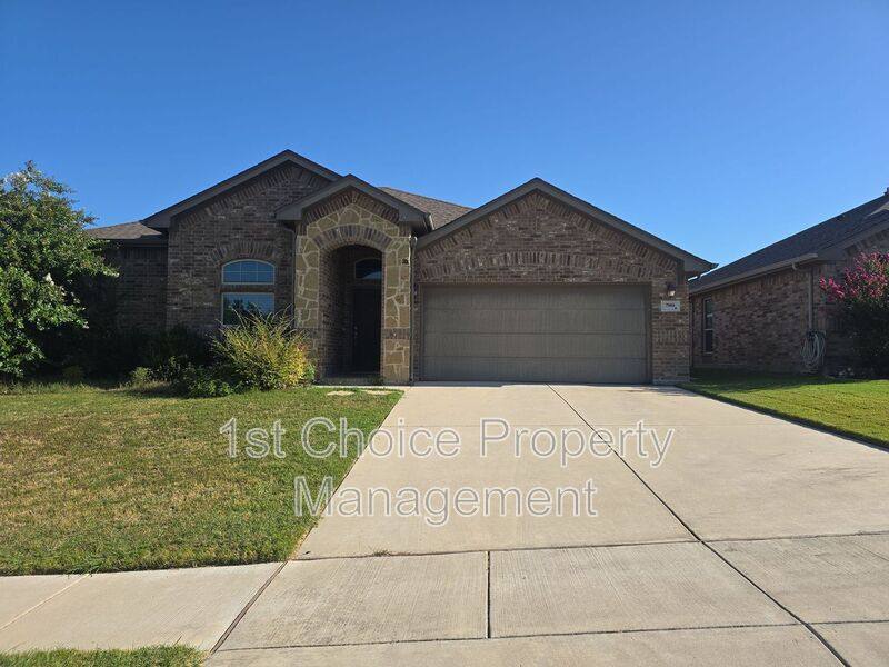 House for rent at 7908 Wilson Cliff Court, Fort Worth, TX 76108