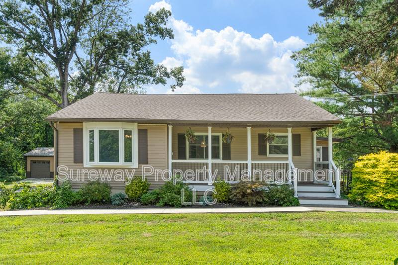 House for rent at 425 Hay Rd, Hammonton, NJ 08037