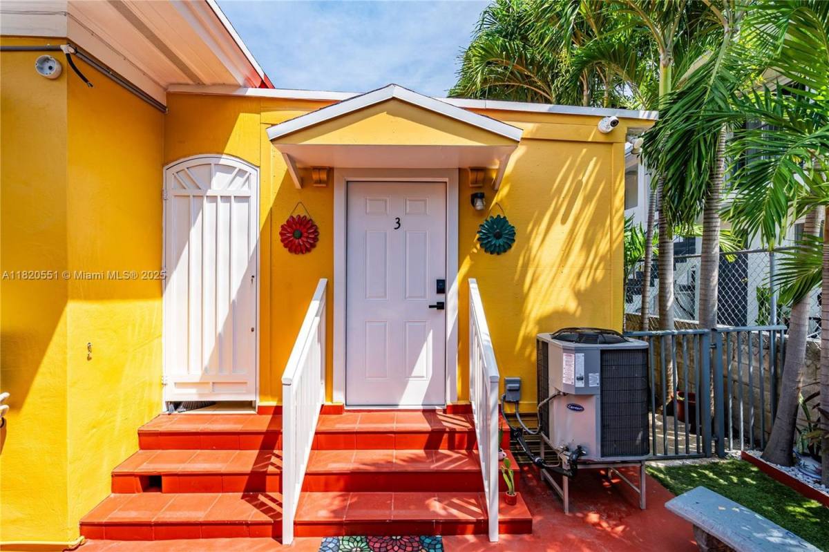 Apartment for rent at 1828 SW 6th St #1-1, Miami, FL 33135
